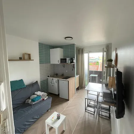 Superbe Neuf Avec Balcon *